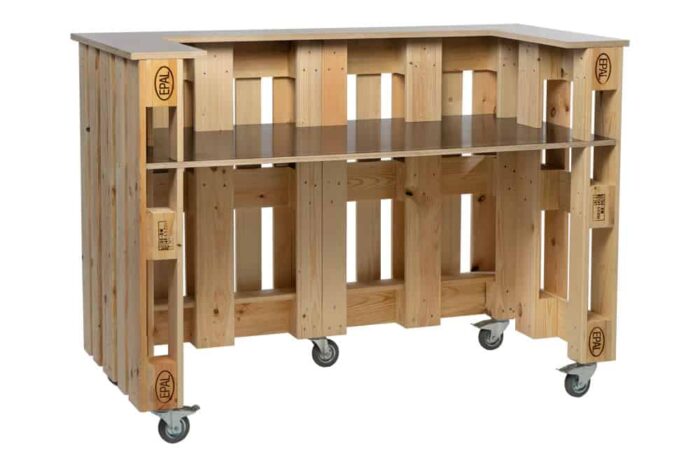 Palettenmöbel Palibar mobil aus neuen Paletten